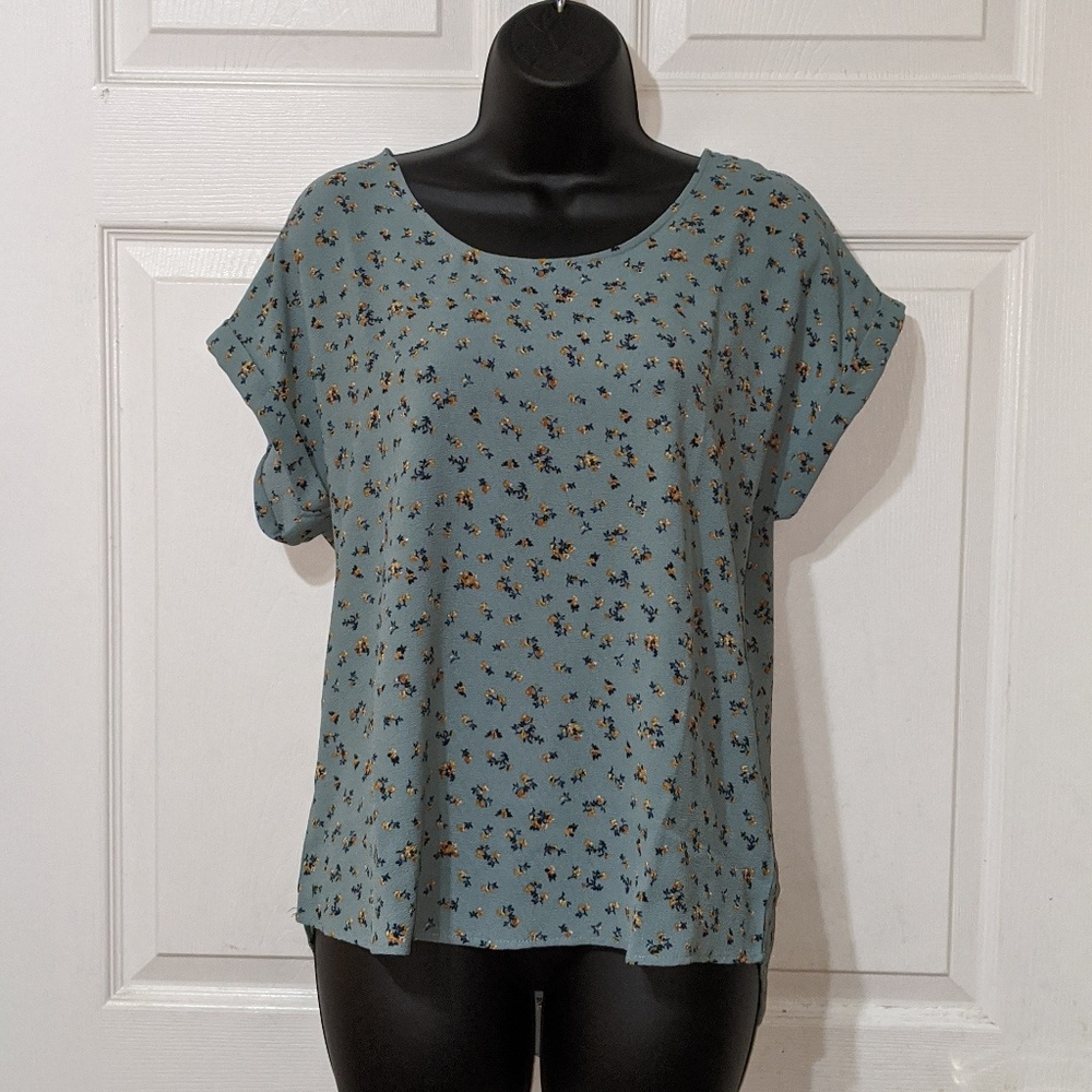 Pink Rose Blouse‼️ - Picture 1 of 6